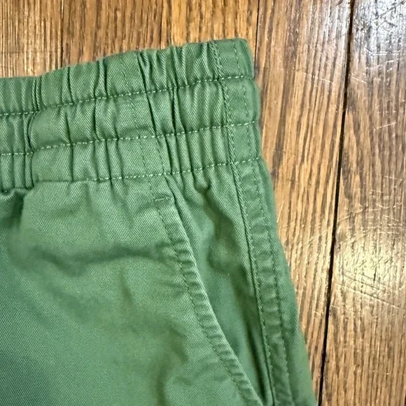 Vineyard Vines Boy's Pull On Chino in green, size 14 - Picture 3 of 7